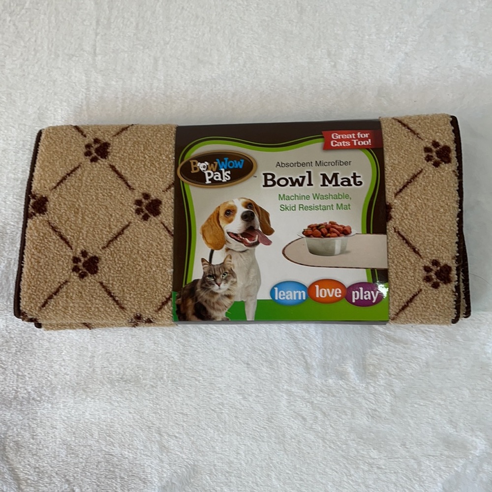Bow Wow Pals Pet  Bowl Mat